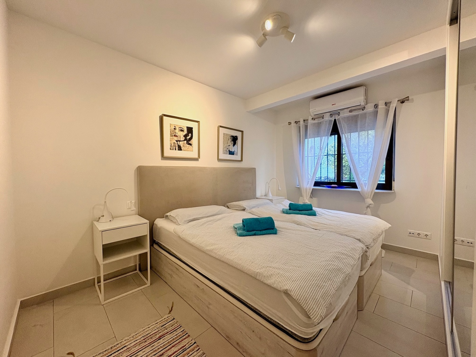 For sale - 4 Bedroom 2 Bathroom Town House in Orihuela Costa - Costa Blanca  - Alicante