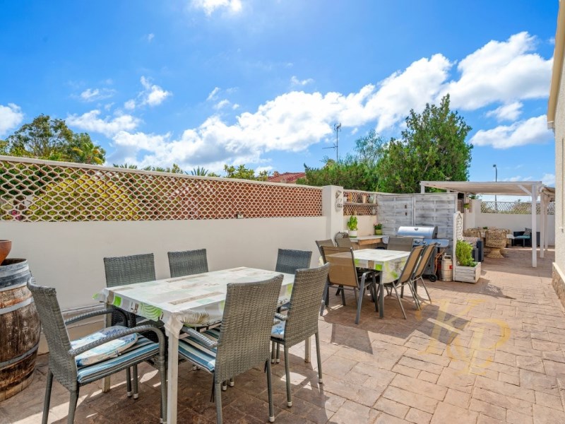 For sale - 7 Bedroom 3 Bathroom Villa in Rojales - Ciudad Quesada  - Alicante