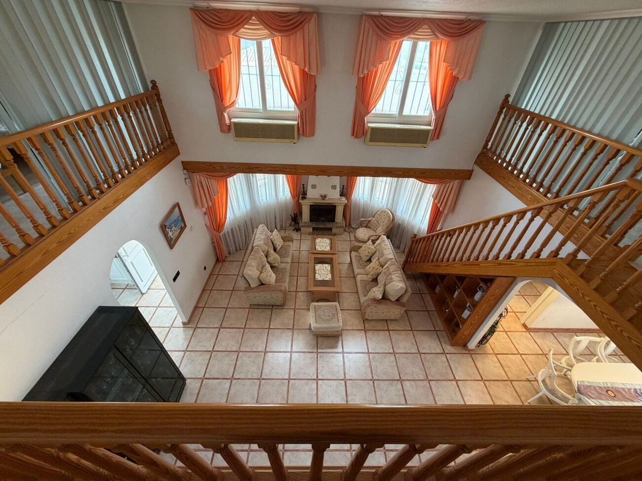 For sale - 5 Bedroom 3 Bathroom Villa in Playa Flamenca - Costa Blanca  - Alicante