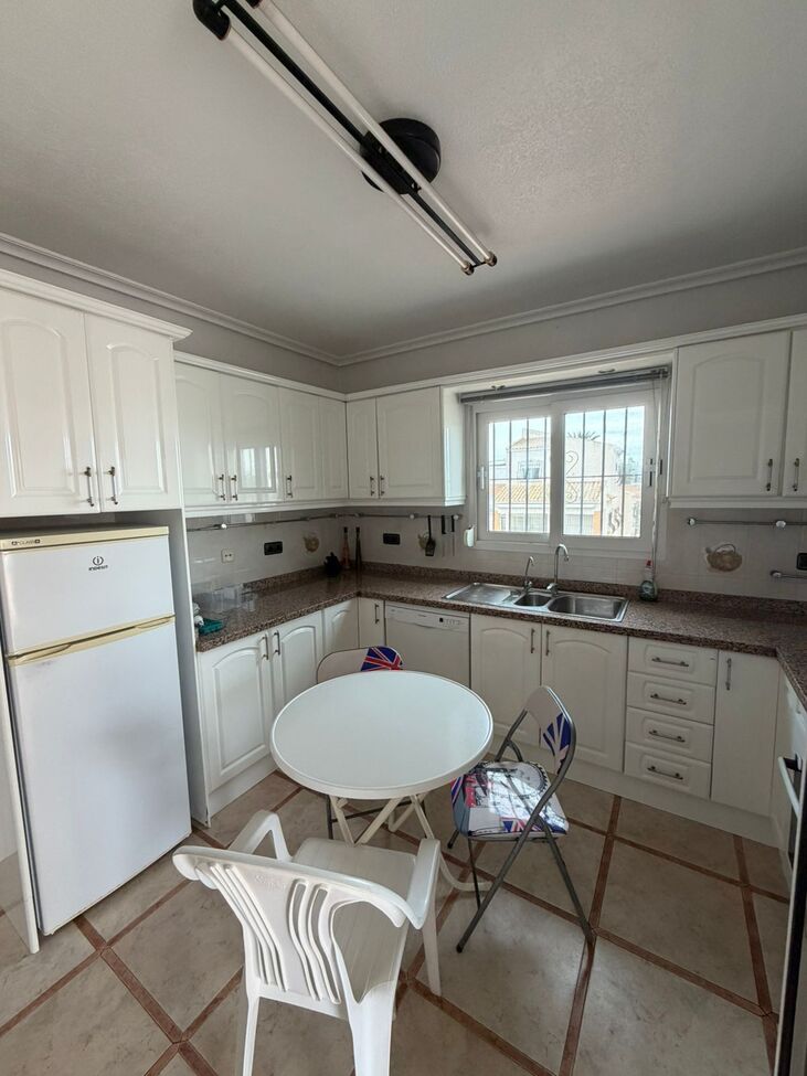 For sale - 5 Bedroom 3 Bathroom Villa in Playa Flamenca - Costa Blanca  - Alicante