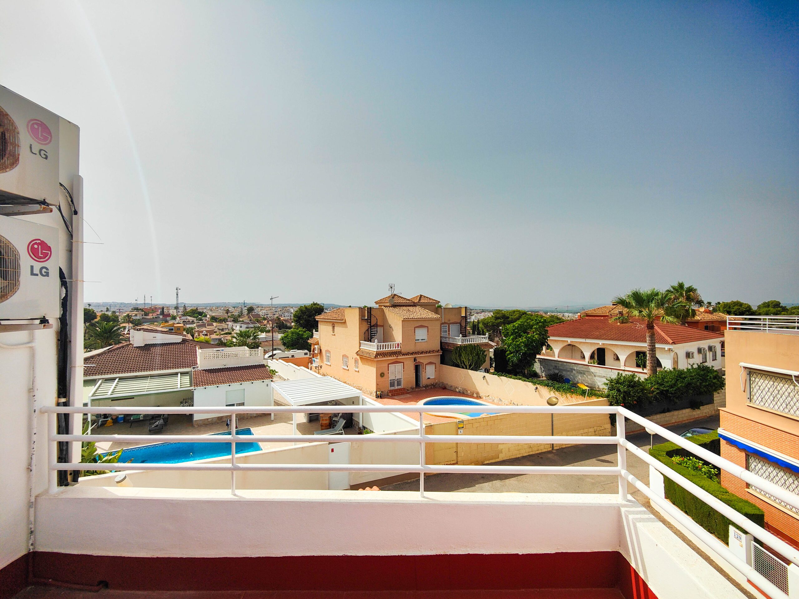 For sale - 3 Bedroom 2 Bathroom Town House in Orihuela Costa - Costa Blanca  - Alicante