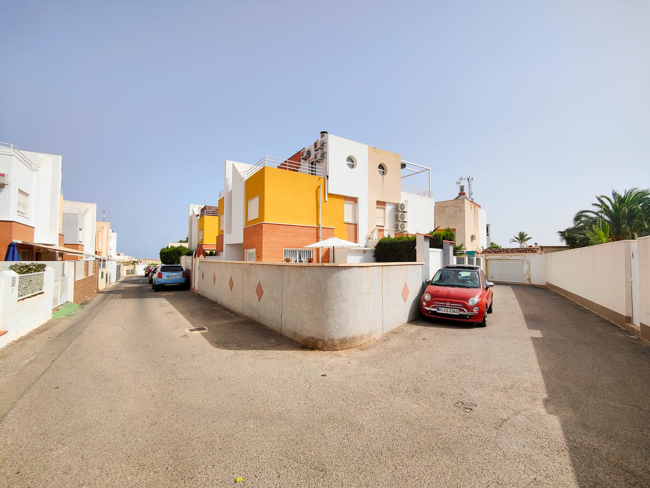 For sale - 3 Bedroom 2 Bathroom Town House in Orihuela Costa - Costa Blanca  - Alicante