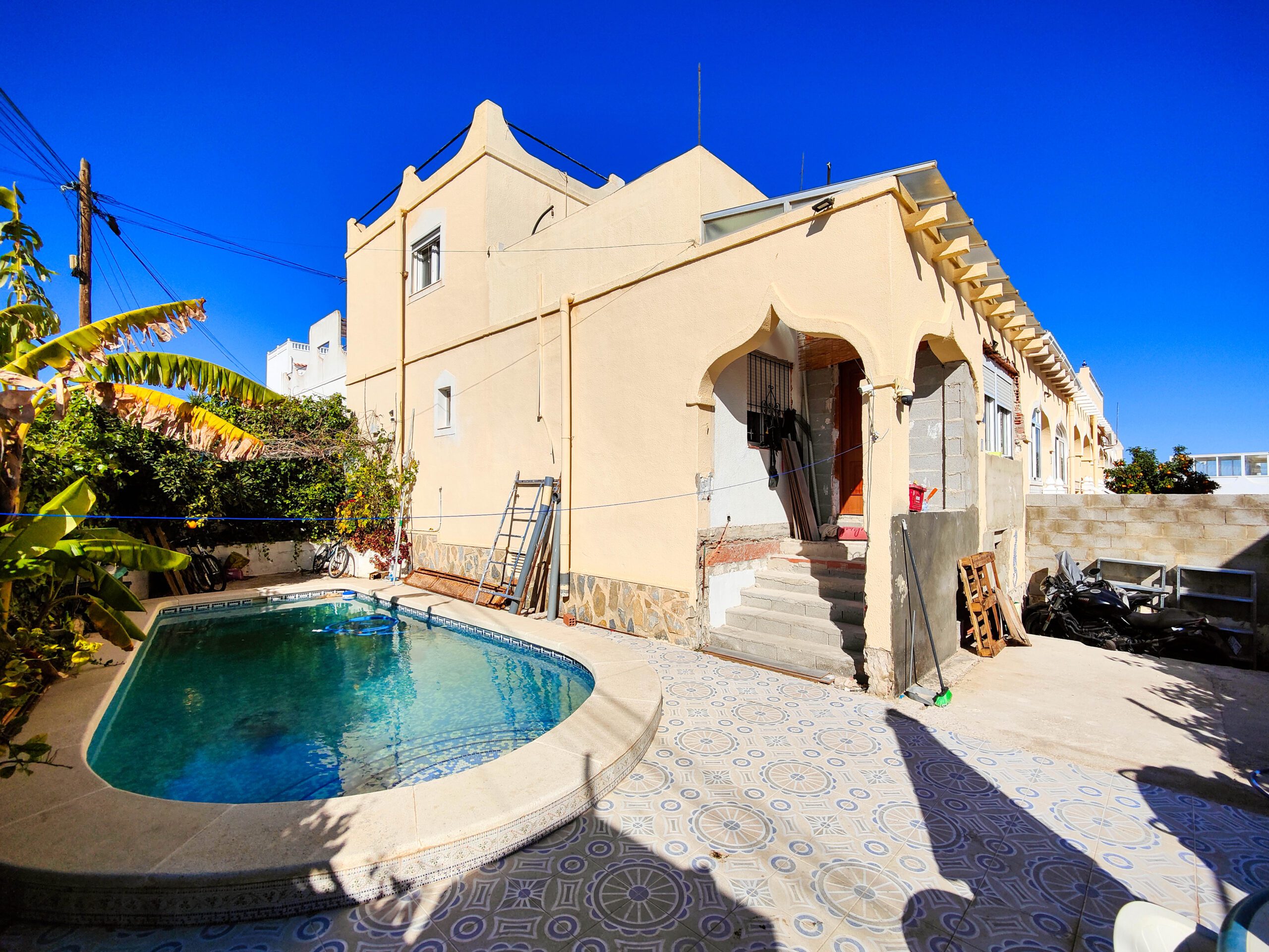 For sale - 4 Bedroom 2 Bathroom Town House in San Miguel de Salinas - Inland  - Alicante