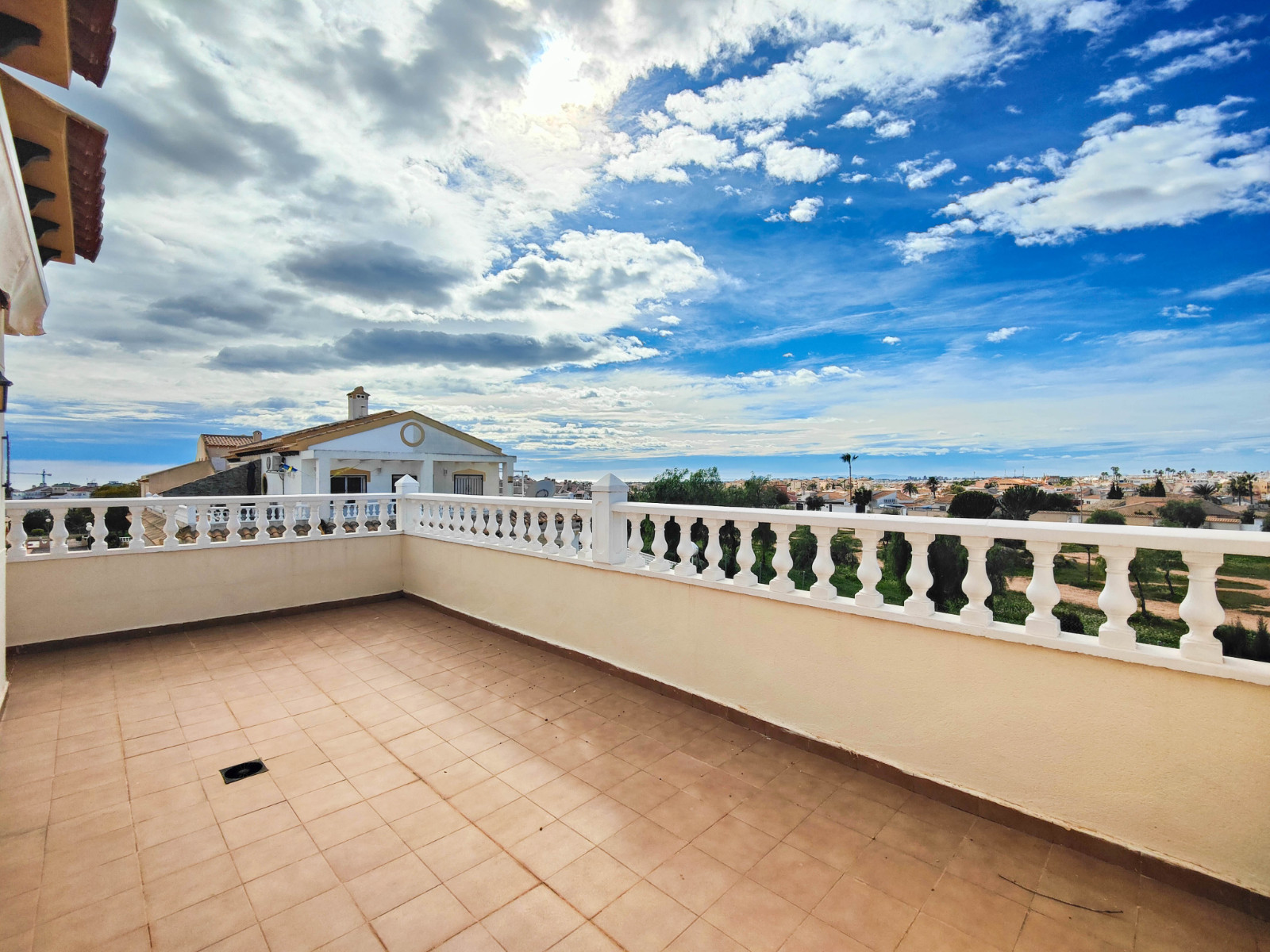 For sale - 3 Bedroom 2 Bathroom Town House in Orihuela Costa - Costa Blanca  - Alicante