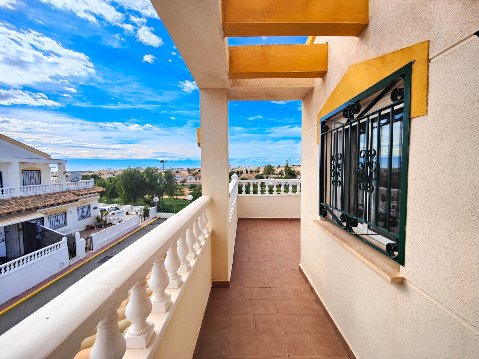 For sale - 3 Bedroom 2 Bathroom Town House in Orihuela Costa - Costa Blanca  - Alicante