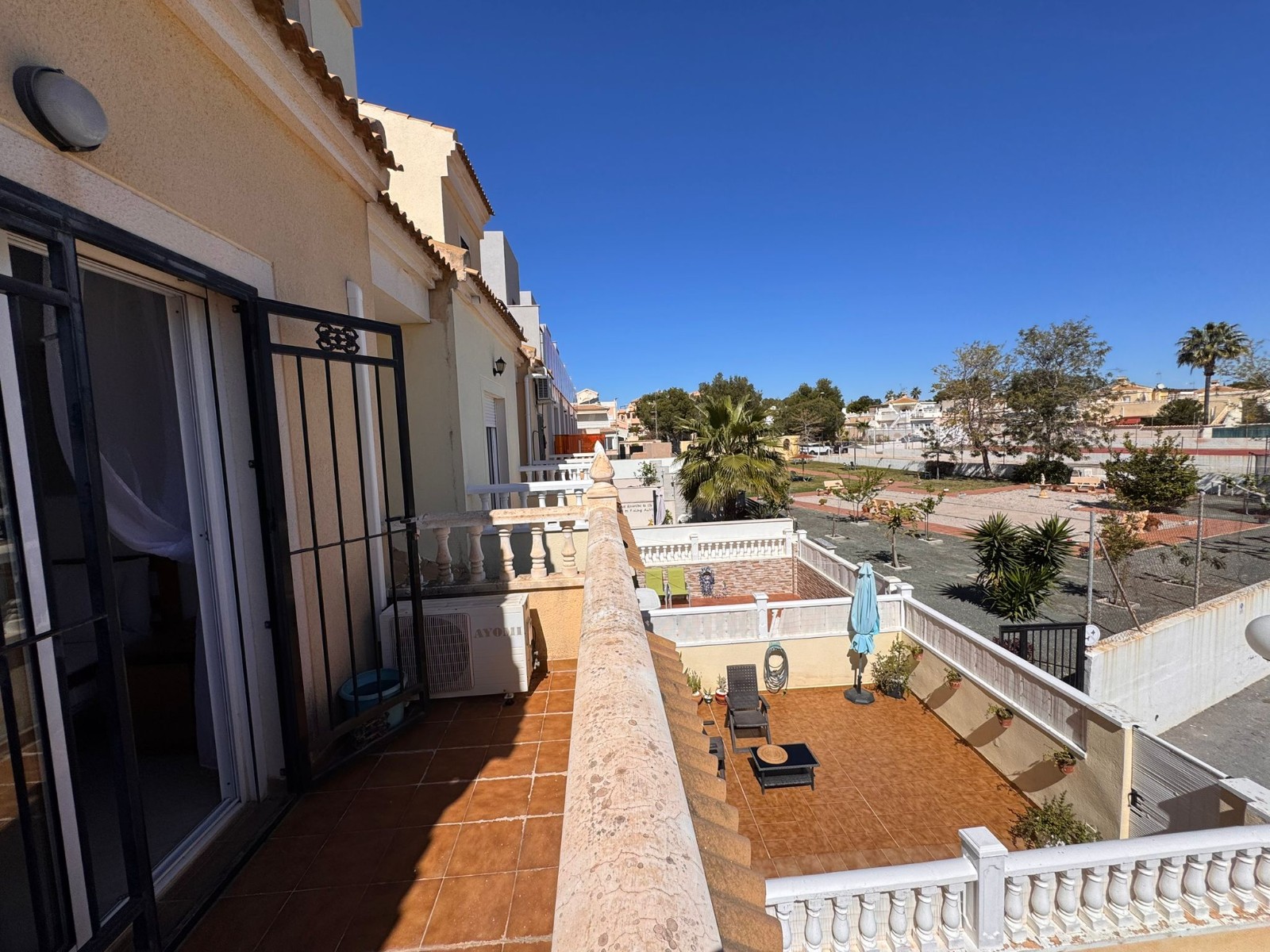 For sale - 3 Bedroom 2 Bathroom Town House in Campoamor - Costa Blanca  - Alicante