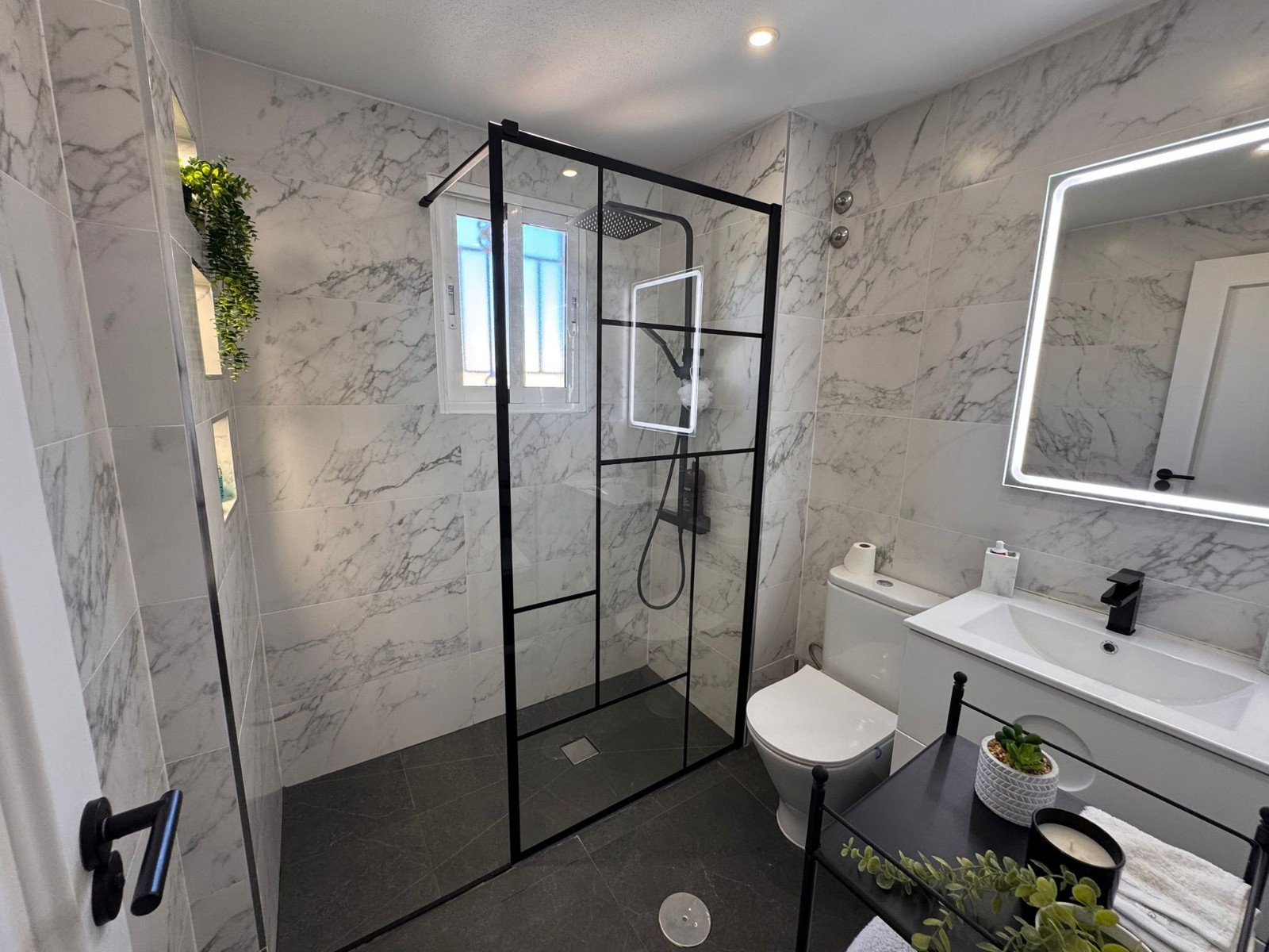 For sale - 3 Bedroom 2 Bathroom Town House in Campoamor - Costa Blanca  - Alicante