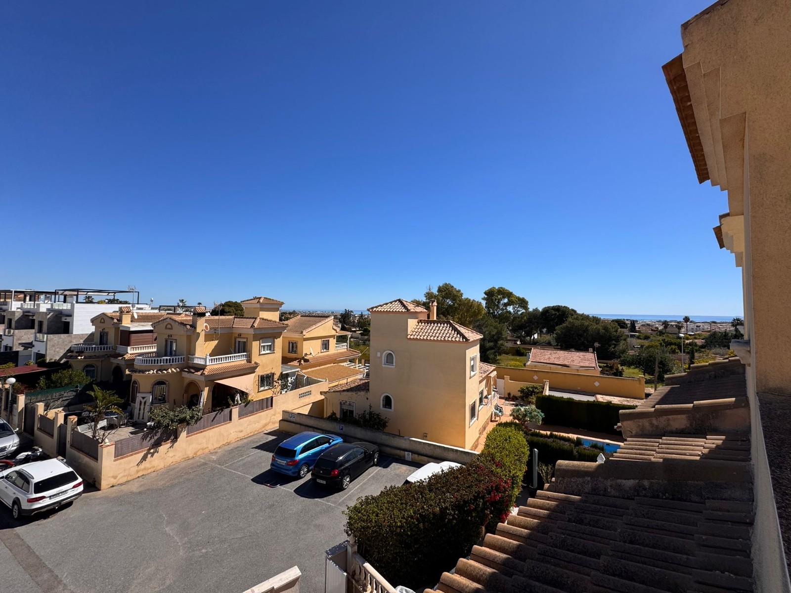 For sale - 3 Bedroom 2 Bathroom Town House in Campoamor - Costa Blanca  - Alicante