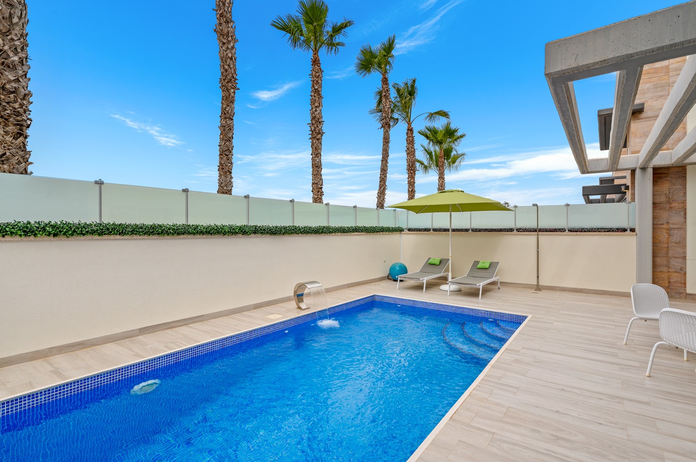 For sale - 3 Bedroom 3 Bathroom Villa in Orihuela Costa - Costa Blanca  - Alicante
