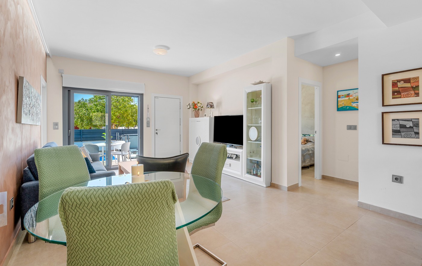 For sale - 3 Bedroom 2 Bathroom Town House in Formentera del Segura - Costa Blanca  - Alicante