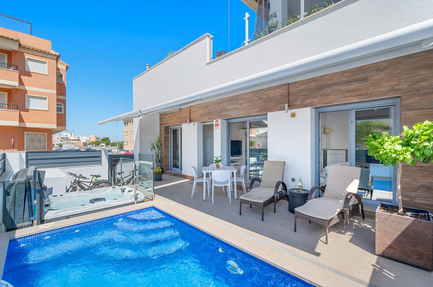 For sale - 3 Bedroom 2 Bathroom Town House in Formentera del Segura - Costa Blanca  - Alicante