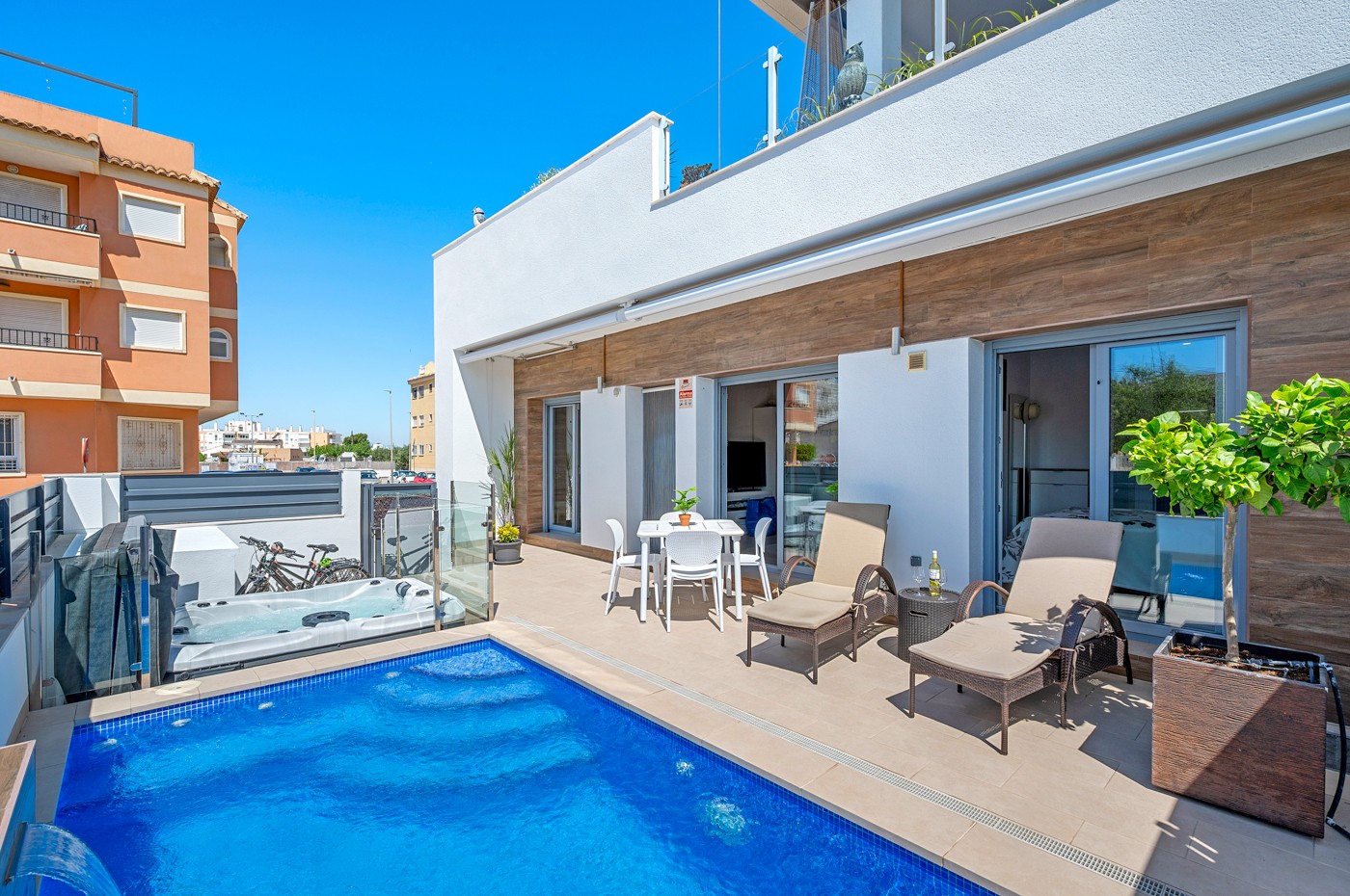 For sale - 3 Bedroom 2 Bathroom Town House in Formentera del Segura - Costa Blanca  - Alicante