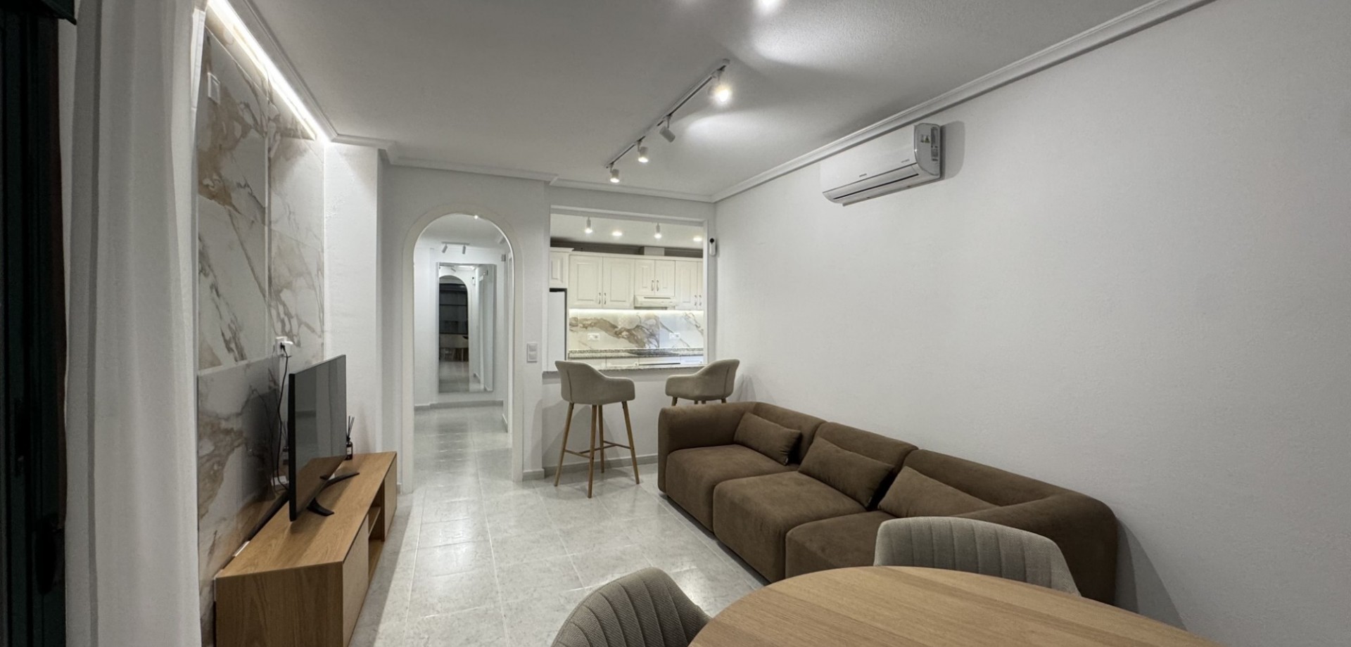 For sale - 2 Bedroom 2 Bathroom Apartment in Orihuela Costa - Costa Blanca  - Alicante