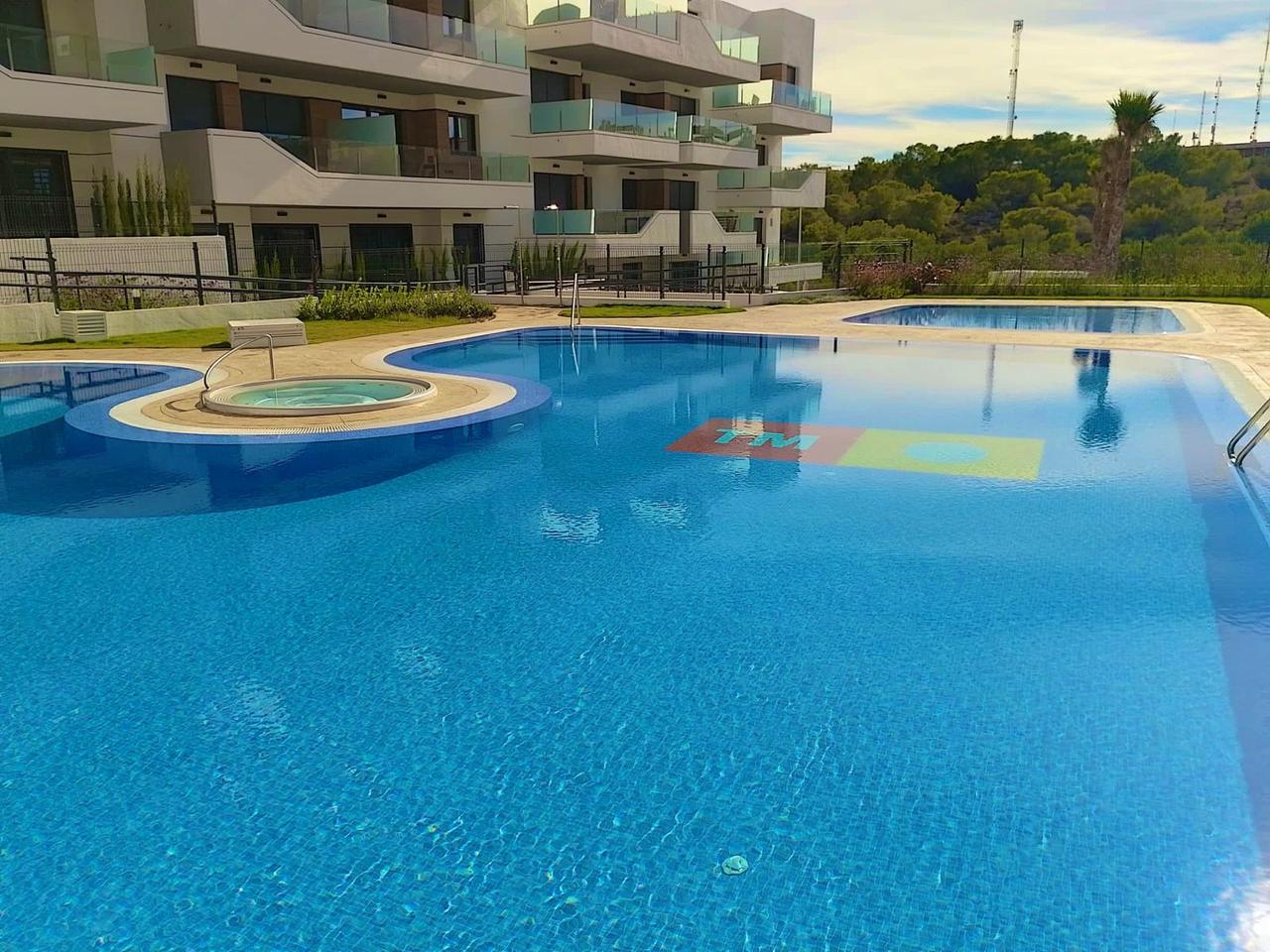 For sale - 2 Bedroom 2 Bathroom Apartment in Villamartin - Costa Blanca  - Alicante