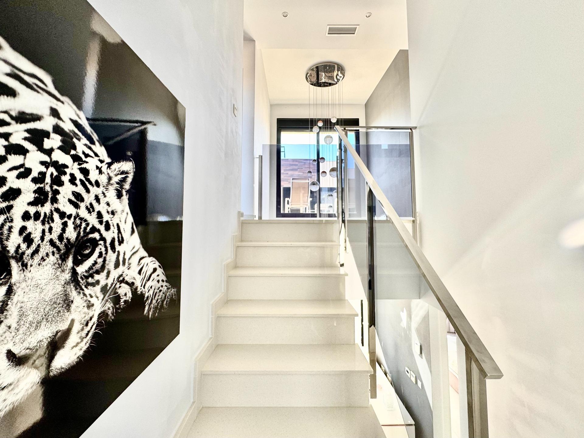 For sale - 4 Bedroom 4 Bathroom Villa in Orihuela Costa - Lomas De Cabo Roig  - Alicante