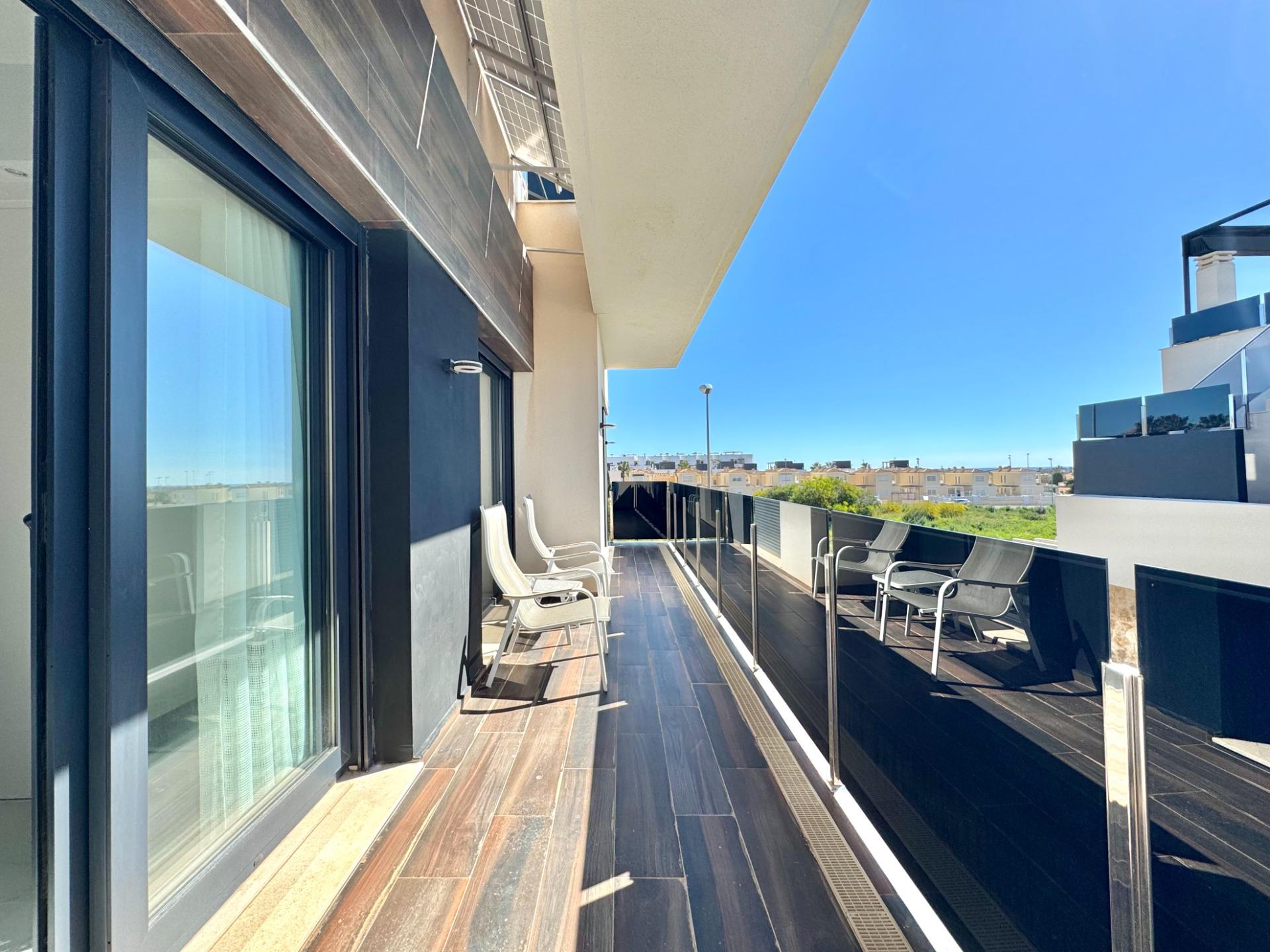 For sale - 4 Bedroom 4 Bathroom Villa in Orihuela Costa - Lomas De Cabo Roig  - Alicante