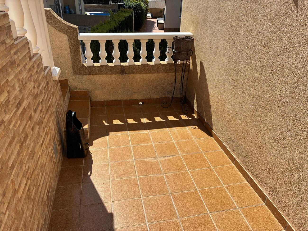 For sale - 3 Bedroom 2 Bathroom Quad Villa in Villamartin - Costa Blanca  - Alicante