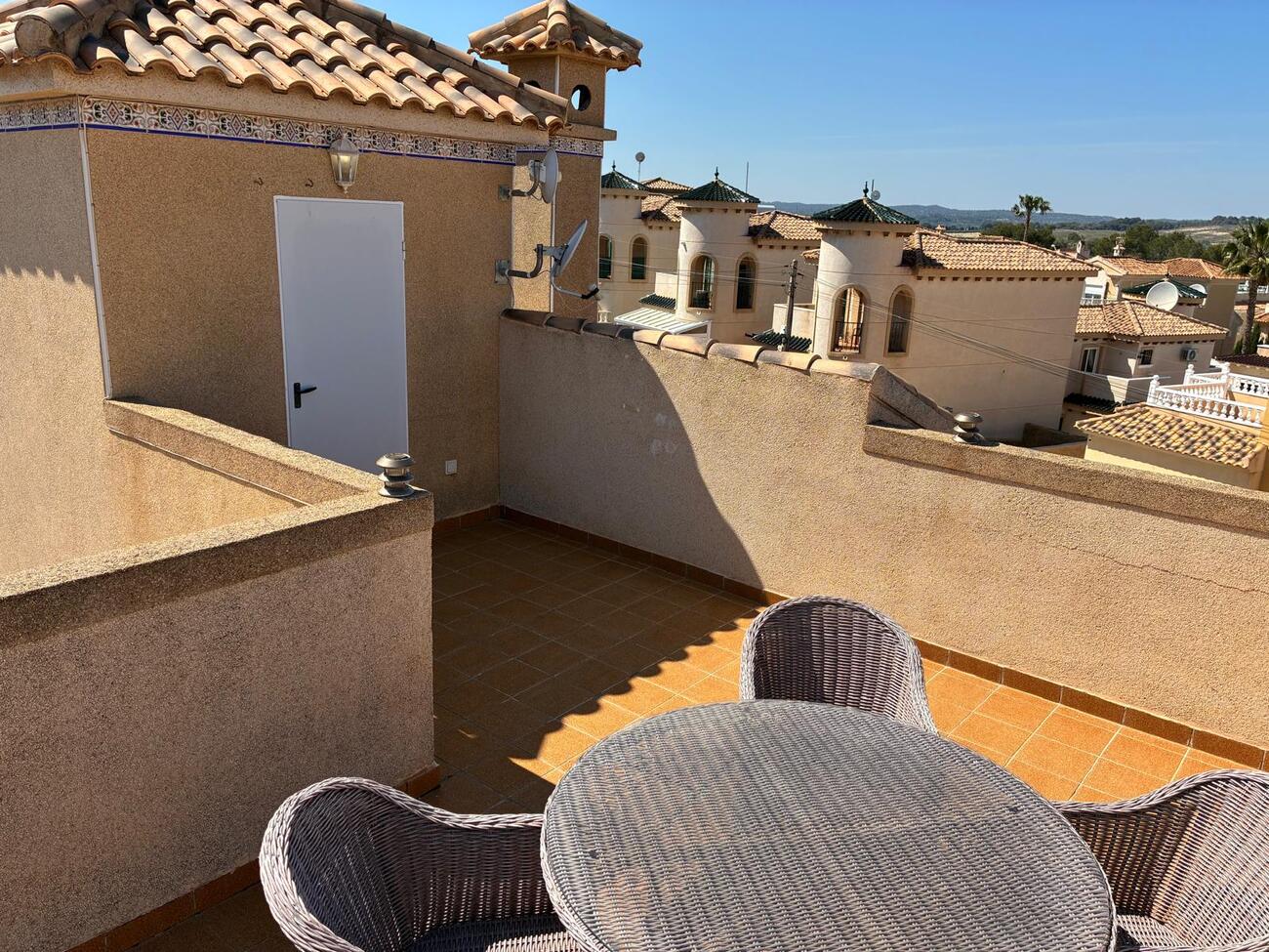 For sale - 3 Bedroom 2 Bathroom Quad Villa in Villamartin - Costa Blanca  - Alicante