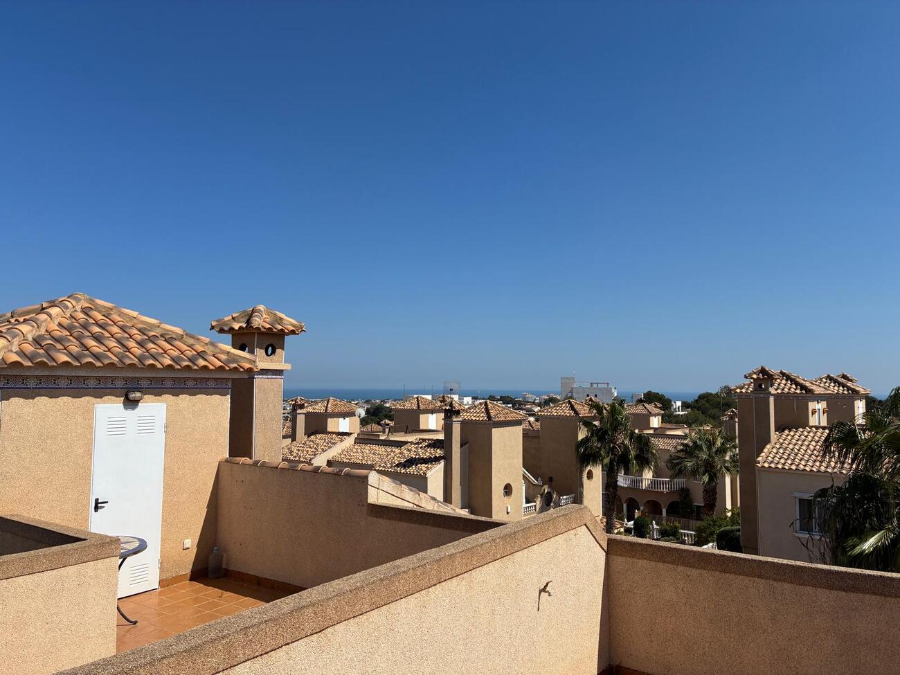 For sale - 3 Bedroom 2 Bathroom Quad Villa in Villamartin - Costa Blanca  - Alicante