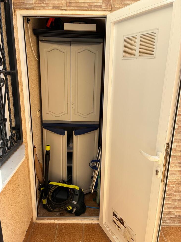 For sale - 3 Bedroom 2 Bathroom Quad Villa in Villamartin - Costa Blanca  - Alicante