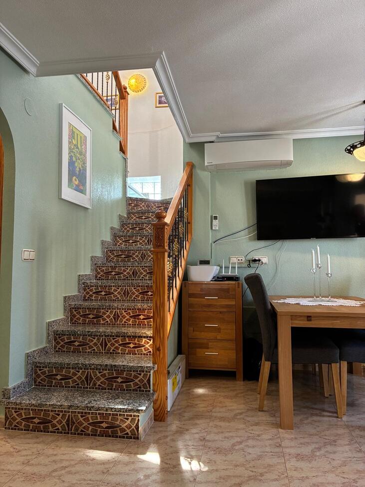 For sale - 3 Bedroom 2 Bathroom Quad Villa in Villamartin - Costa Blanca  - Alicante