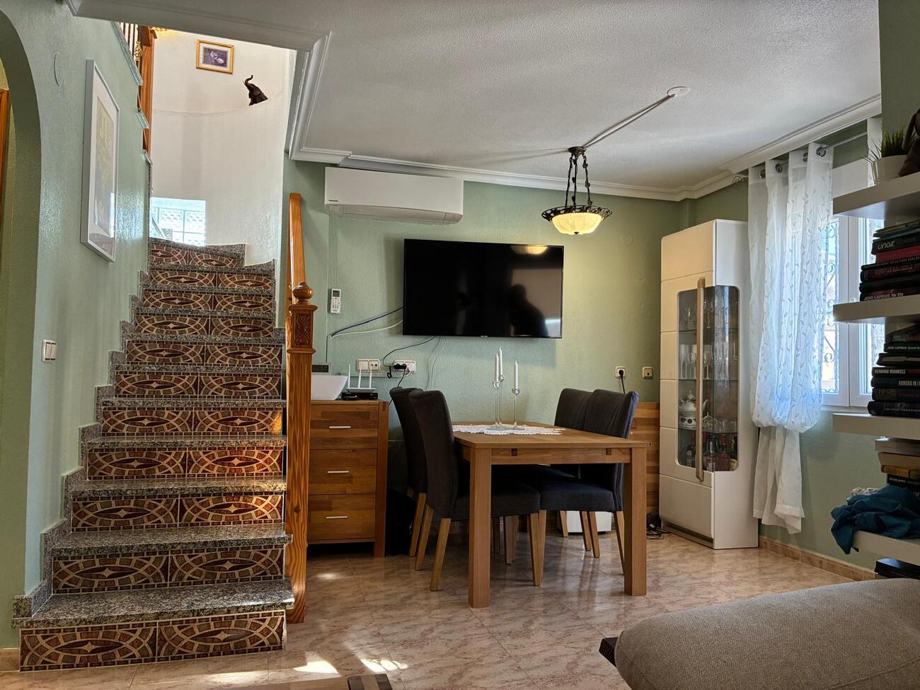 For sale - 3 Bedroom 2 Bathroom Quad Villa in Villamartin - Costa Blanca  - Alicante