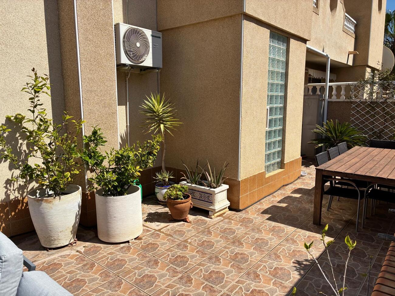 For sale - 3 Bedroom 2 Bathroom Quad Villa in Villamartin - Costa Blanca  - Alicante