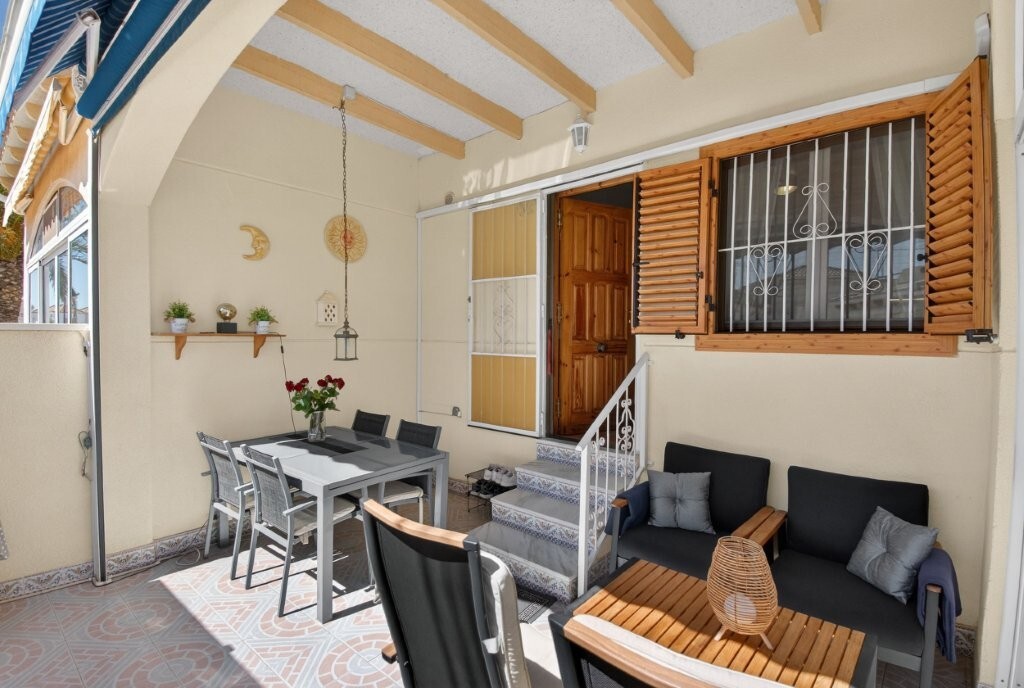 For sale - 3 Bedroom 2 Bathroom Quad House in Playa Flamenca - Serena III  - Alicante