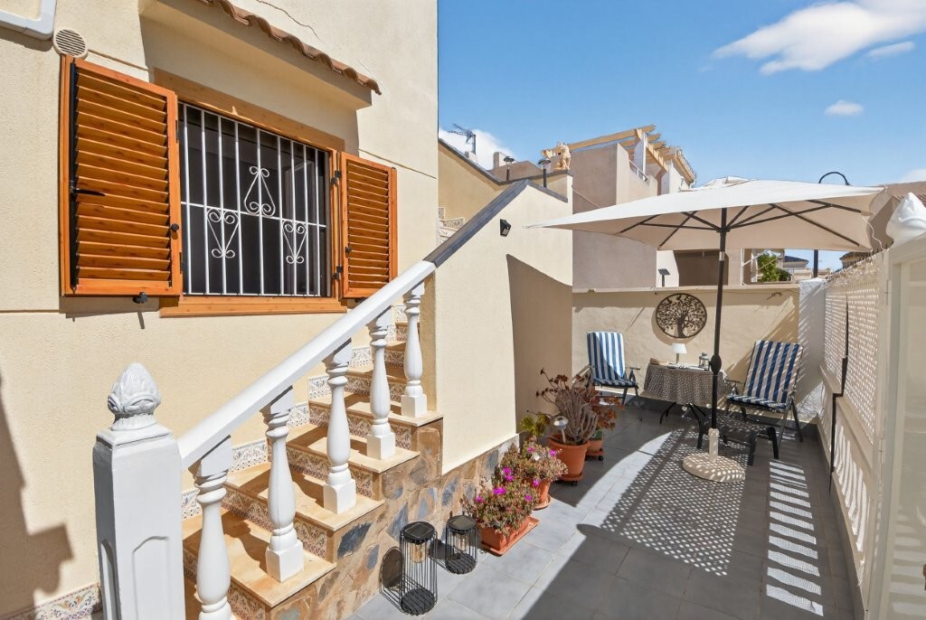 For sale - 3 Bedroom 2 Bathroom Quad House in Playa Flamenca - Serena III  - Alicante