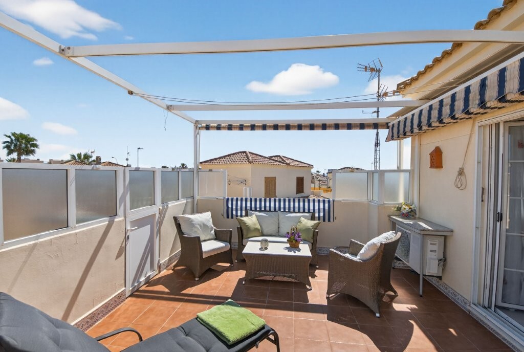 For sale - 3 Bedroom 2 Bathroom Quad House in Playa Flamenca - Serena III  - Alicante