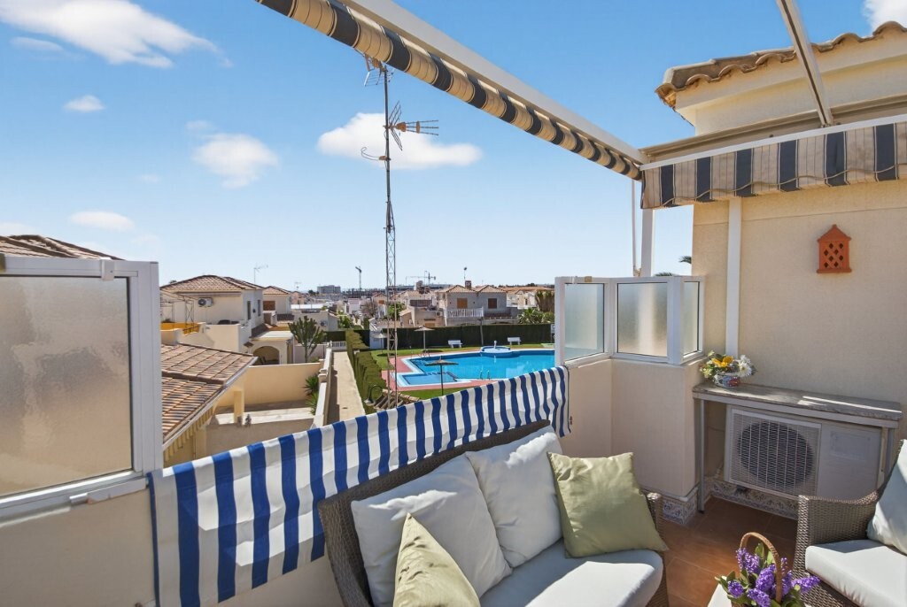 For sale - 3 Bedroom 2 Bathroom Quad House in Playa Flamenca - Serena III  - Alicante