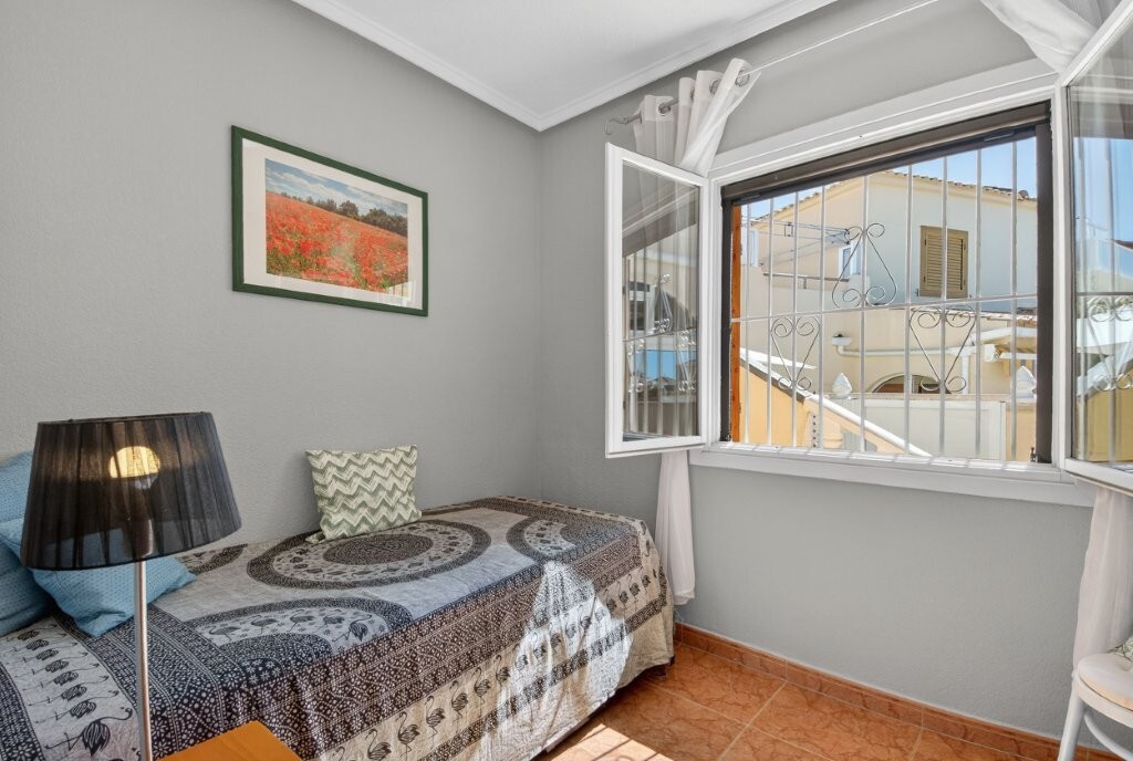 For sale - 3 Bedroom 2 Bathroom Quad House in Playa Flamenca - Serena III  - Alicante