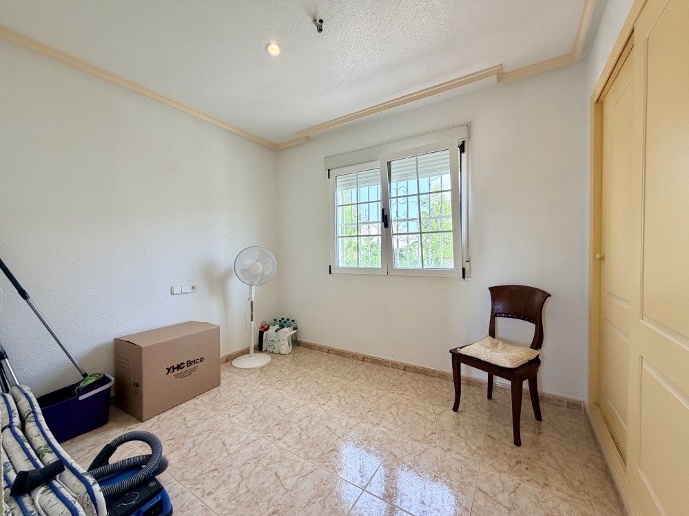 For sale - 5 Bedroom 3 Bathroom Villa in Ciudad Quesada - Costa Blanca  - Alicante