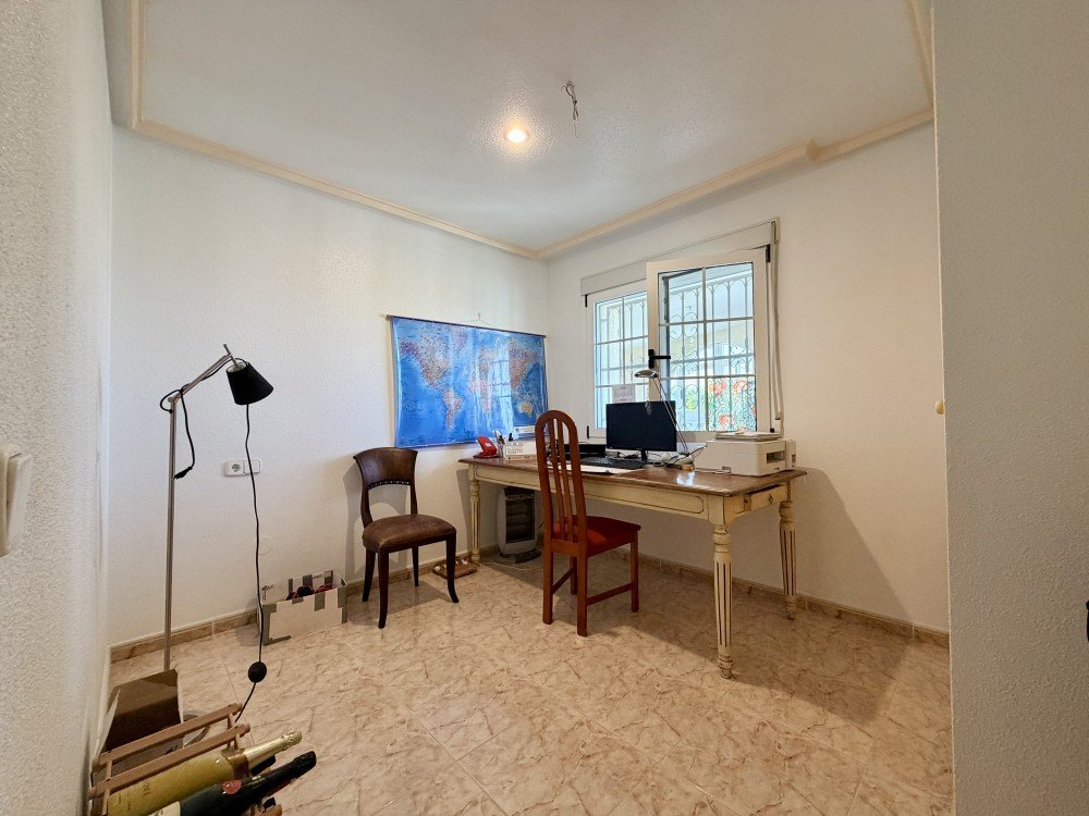 For sale - 5 Bedroom 3 Bathroom Villa in Ciudad Quesada - Costa Blanca  - Alicante