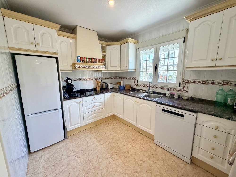 For sale - 5 Bedroom 3 Bathroom Villa in Ciudad Quesada - Costa Blanca  - Alicante