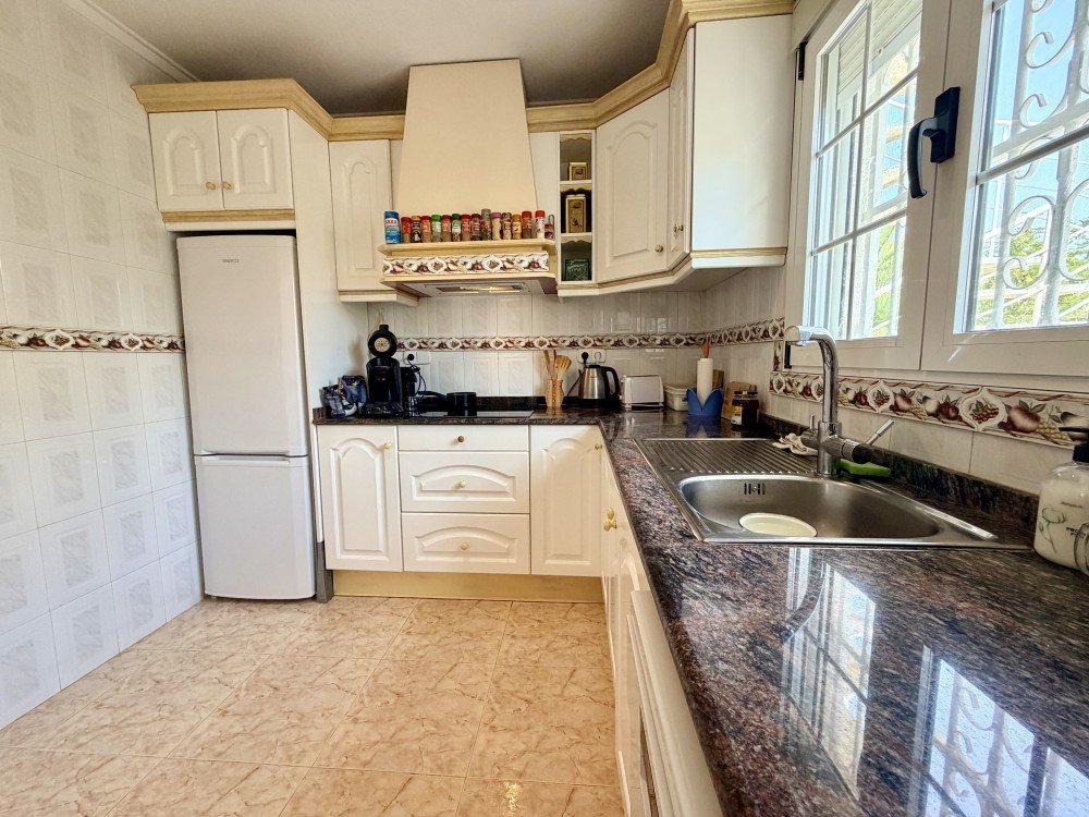 For sale - 5 Bedroom 3 Bathroom Villa in Ciudad Quesada - Costa Blanca  - Alicante