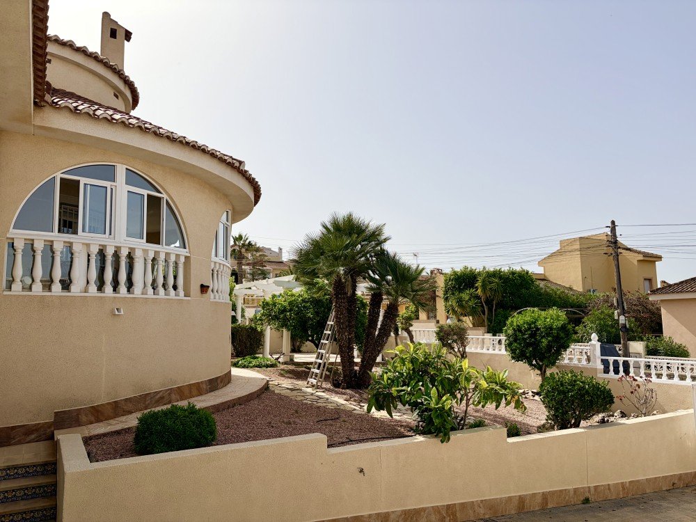 For sale - 5 Bedroom 3 Bathroom Villa in Ciudad Quesada - Costa Blanca  - Alicante