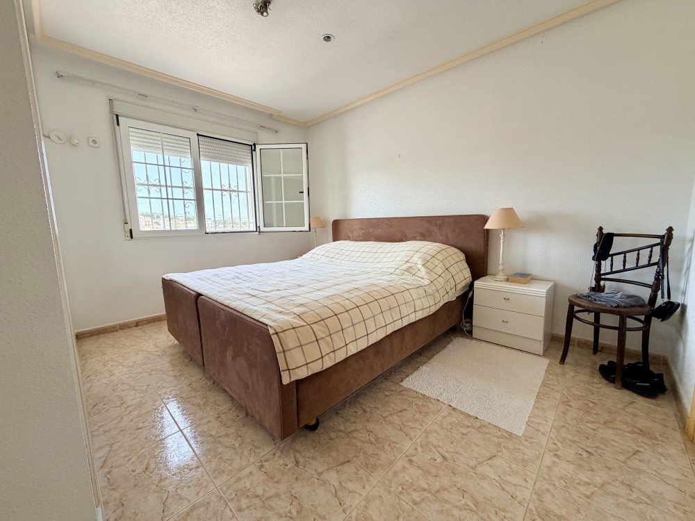 For sale - 5 Bedroom 3 Bathroom Villa in Ciudad Quesada - Costa Blanca  - Alicante