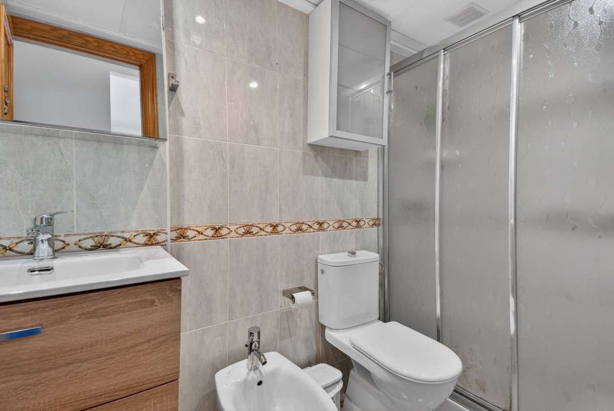 For sale - 2 Bedroom 2 Bathroom Apartment - Middle Floor Apartment in San Pedro del Pinatar - Lo Pagan  - Murcia