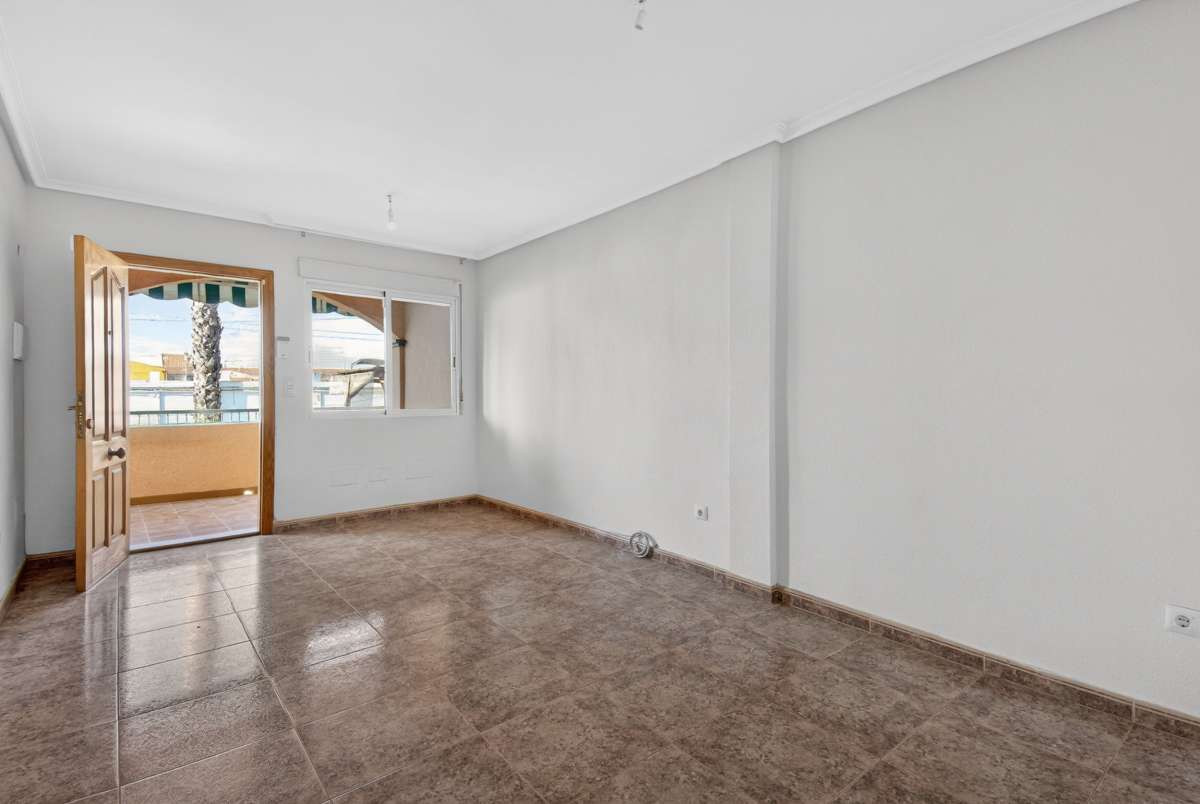 For sale - 2 Bedroom 1 Bathroom House - Bungalow in San Pedro del Pinatar - Lo Pagan  - Murcia