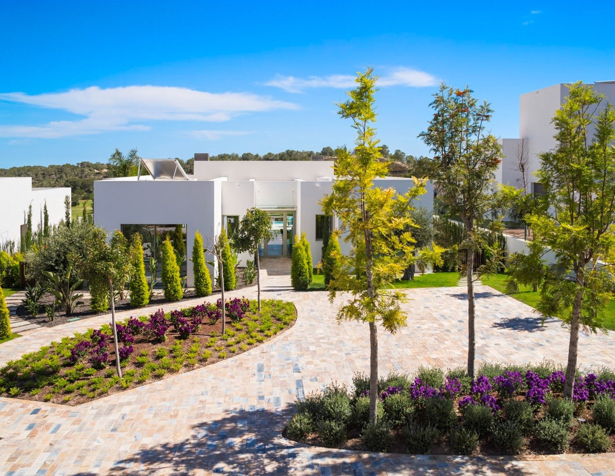 For sale - 4 Bedroom 3 Bathroom House - Detached Villa in Orihuela - Las Colinas Golf  - Alicante