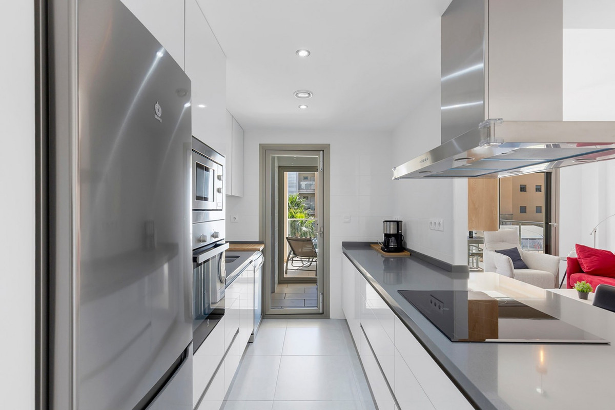 For sale - 2 Bedroom 2 Bathroom Apartment - Middle Floor Apartment in Orihuela - La Zenia  - Alicante