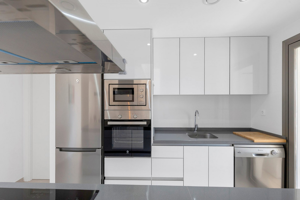 For sale - 2 Bedroom 2 Bathroom Apartment - Middle Floor Apartment in Orihuela - Villamartin  - Alicante