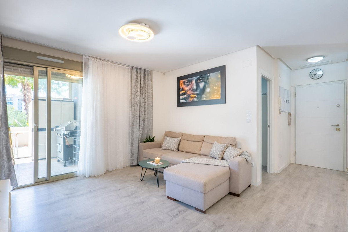 For sale - 3 Bedroom 2 Bathroom Apartment - Ground Floor Apartment in Orihuela - Los Dolses  - Alicante