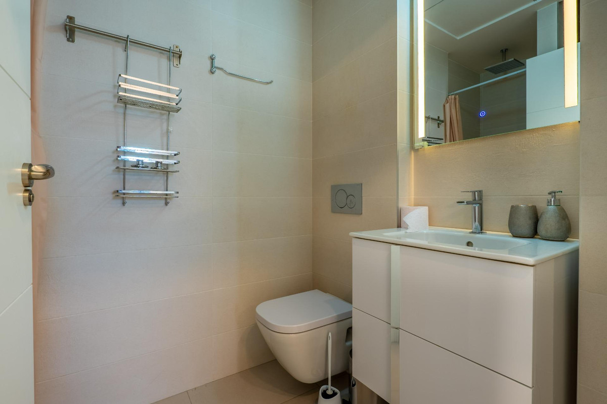 For sale - 3 Bedroom 2 Bathroom Apartment - Ground Floor Apartment in Orihuela - Los Dolses  - Alicante