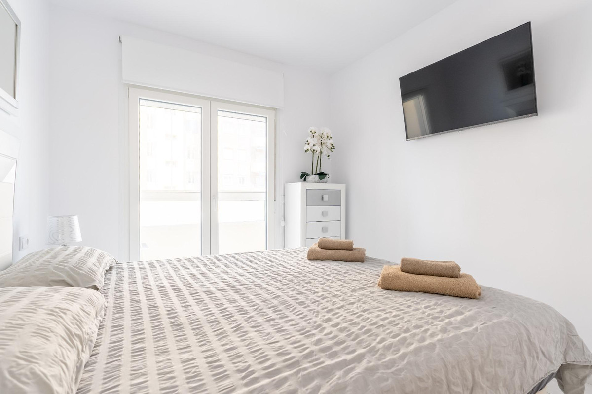 For sale - 4 Bedroom 3 Bathroom House - Townhouse in Orihuela - Punta Prima  - Alicante