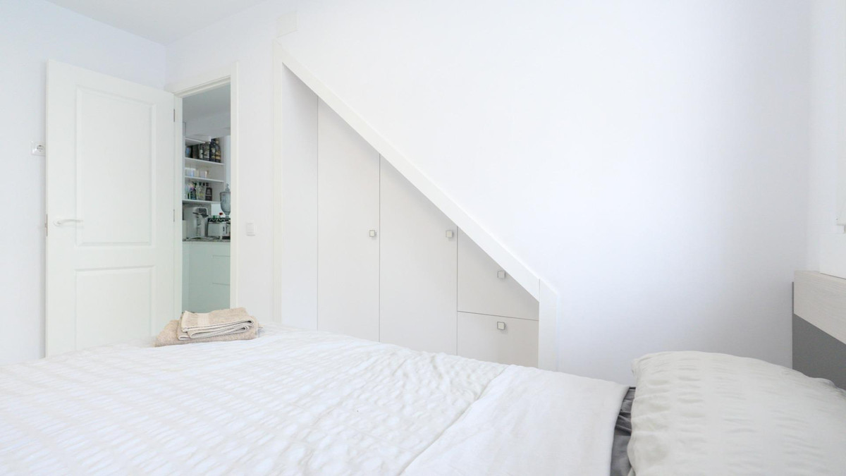 For sale - 4 Bedroom 3 Bathroom House - Townhouse in Orihuela - Punta Prima  - Alicante
