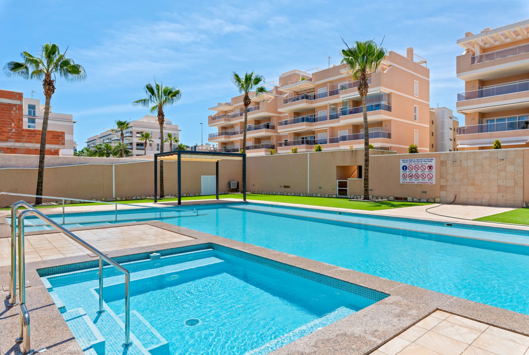For sale - 3 Bedroom 2 Bathroom Apartment in Orihuela Costa - Los Dolses  - Alicante
