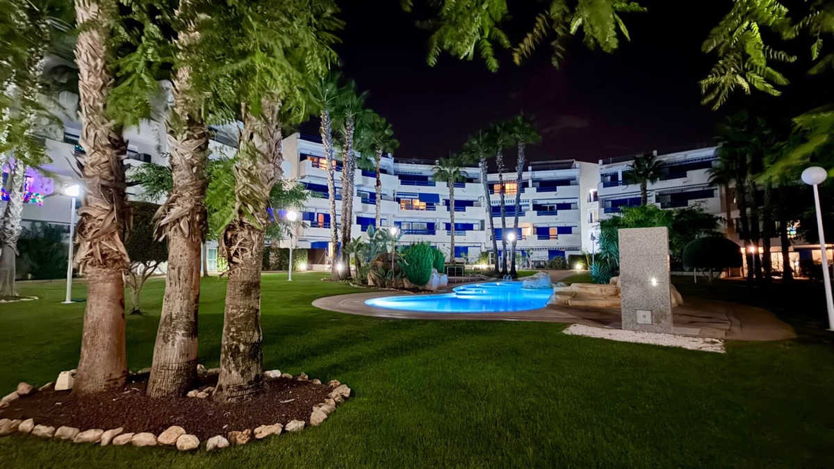 For sale - 2 Bedroom 2 Bathroom Apartment in Playa Flamenca - , Playa Flamenca, Alicante, Spain - Alicante