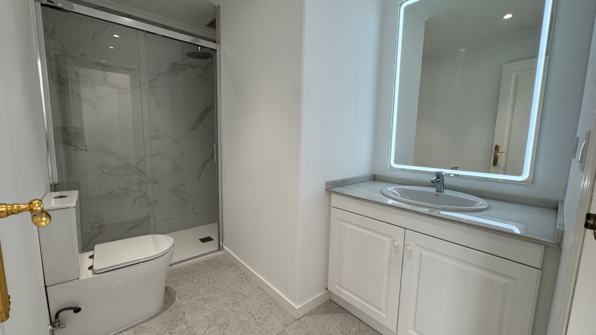 For sale - 2 Bedroom 2 Bathroom Apartment in Campoamor Golf - , Campoamor Golf, Alicante, Spain - Alicante
